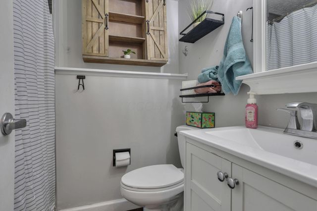 6477 Buckeye Path Drive S, Grove City, OH 43123