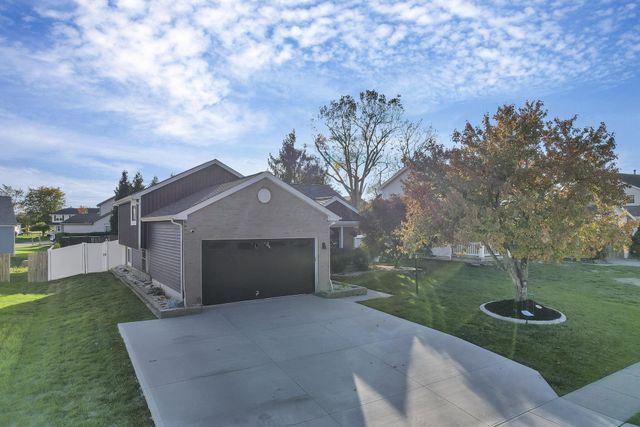 6477 Buckeye Path Drive S, Grove City, OH 43123