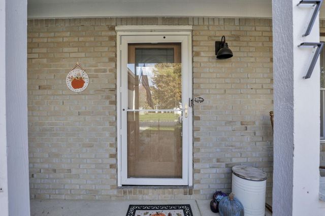 6477 Buckeye Path Drive S, Grove City, OH 43123