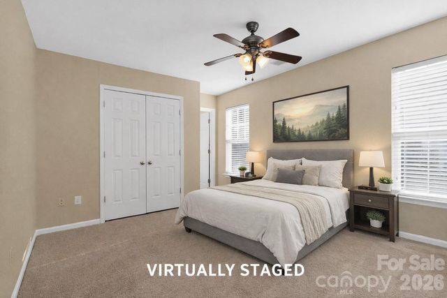 530 Doughton Lane, Charlotte, NC 28217