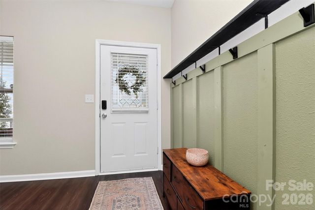 530 Doughton Lane, Charlotte, NC 28217