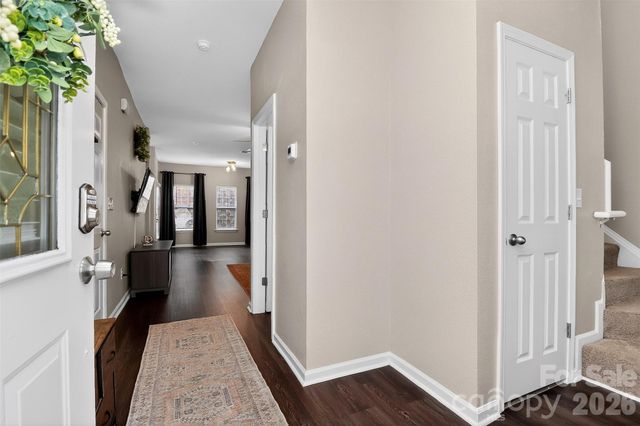 530 Doughton Lane, Charlotte, NC 28217