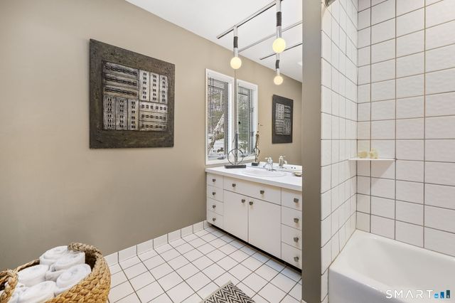 53 Rock Hill Road, Woodbridge, CT 06525