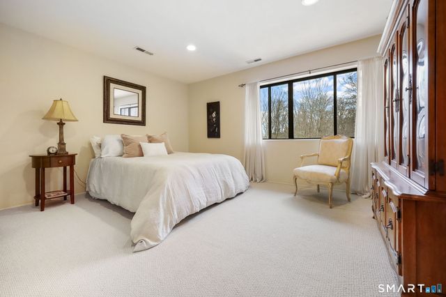 53 Rock Hill Road, Woodbridge, CT 06525