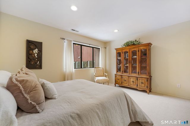 53 Rock Hill Road, Woodbridge, CT 06525