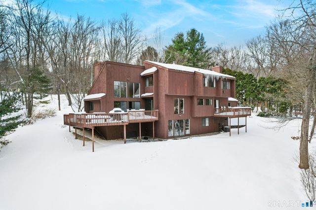 53 Rock Hill Road, Woodbridge, CT 06525