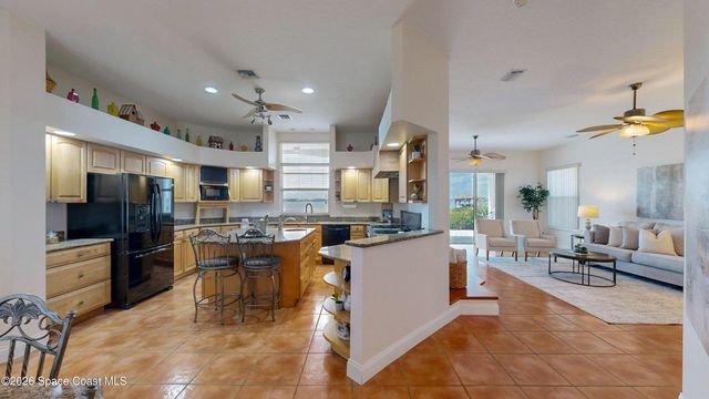 650 Loggerhead Island Drive, Satellite Beach, FL 32937
