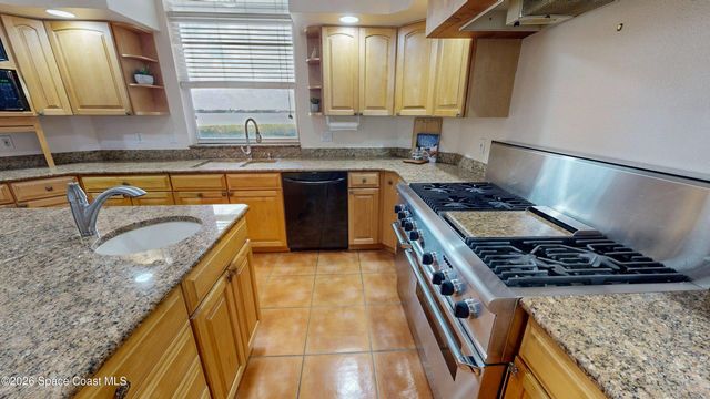 650 Loggerhead Island Drive, Satellite Beach, FL 32937