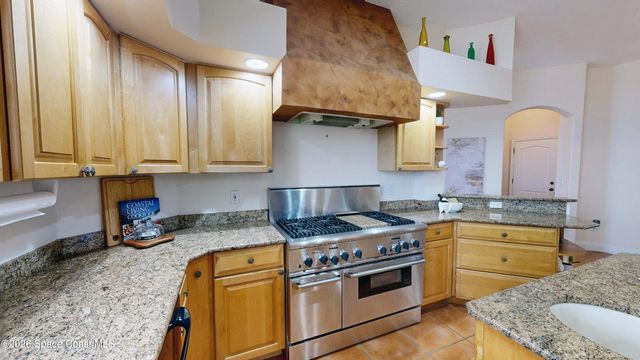 650 Loggerhead Island Drive, Satellite Beach, FL 32937