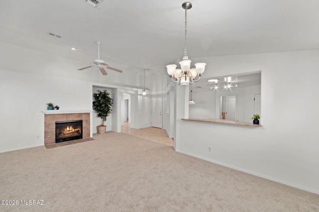 1755 N Vía Cananea, Green Valley, AZ 85614