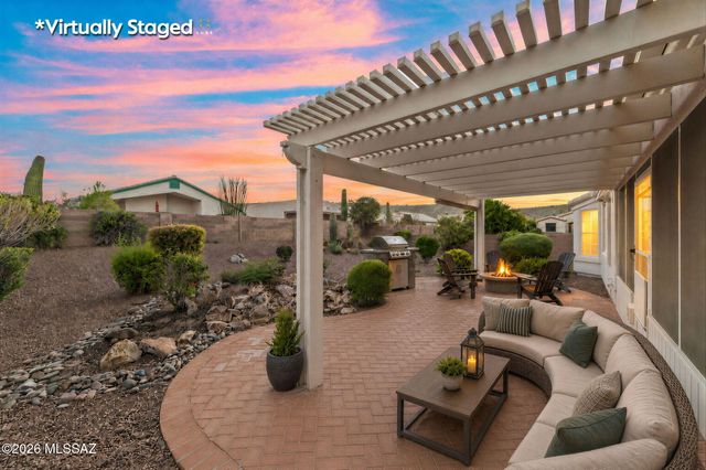 1755 N Vía Cananea, Green Valley, AZ 85614