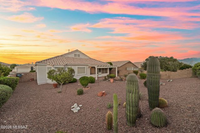 1755 N Vía Cananea, Green Valley, AZ 85614