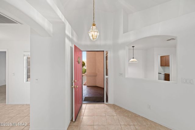 1755 N Vía Cananea, Green Valley, AZ 85614