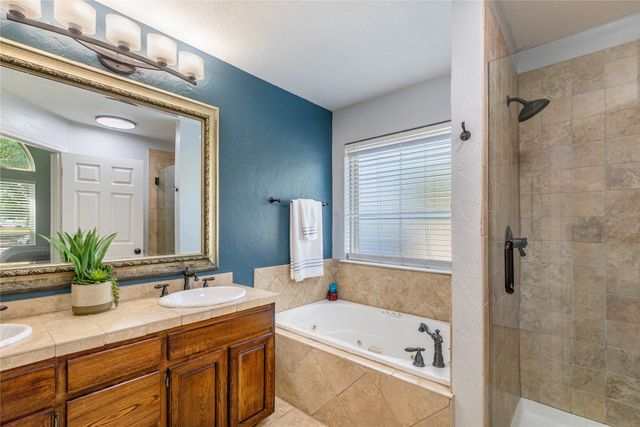2700 Valleywood Drive, Grapevine, TX 76051