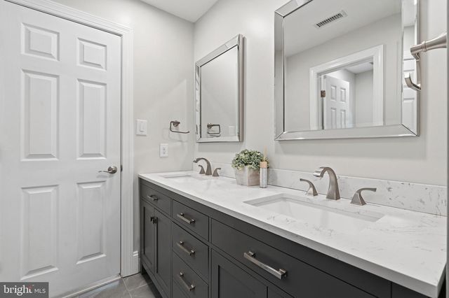 19313 CISSEL MANOR DR, Poolesville, MD 20837