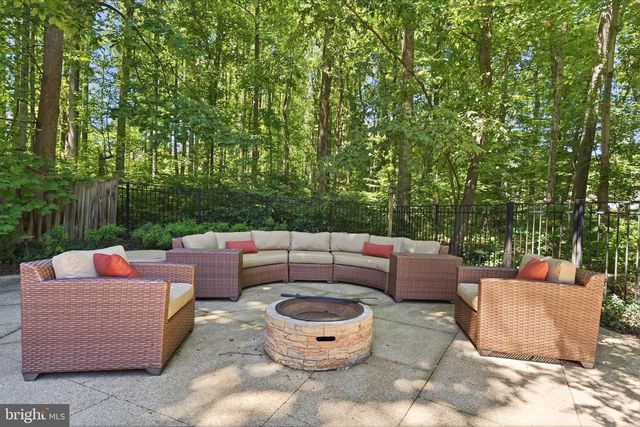 19313 CISSEL MANOR DR, Poolesville, MD 20837