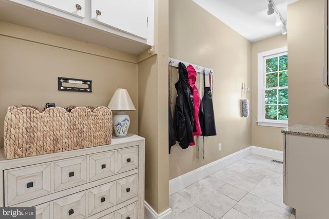 19313 CISSEL MANOR DR, Poolesville, MD 20837