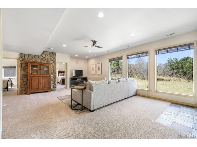 19790 Beacon Lite Rd, Monument, CO 80132
