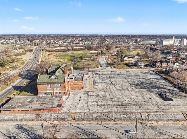 4160 N Kingshighway Boulevard, St Louis, MO 63115