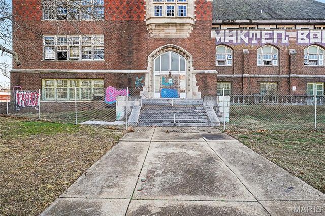 4160 N Kingshighway Boulevard, St Louis, MO 63115