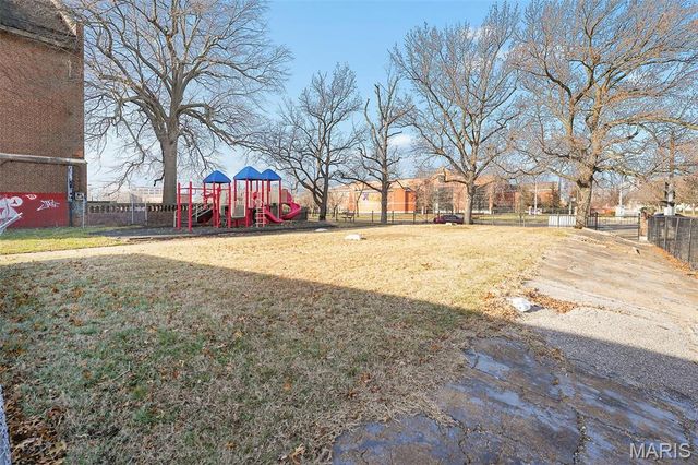 4160 N Kingshighway Boulevard, St Louis, MO 63115