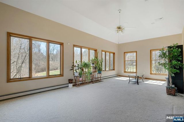 5 Noble Court, Washington Township, NJ 07853