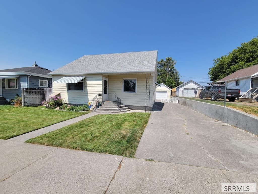 Image 2 of property listing at 311 Gladstone Street, Idaho Falls, ID 83401