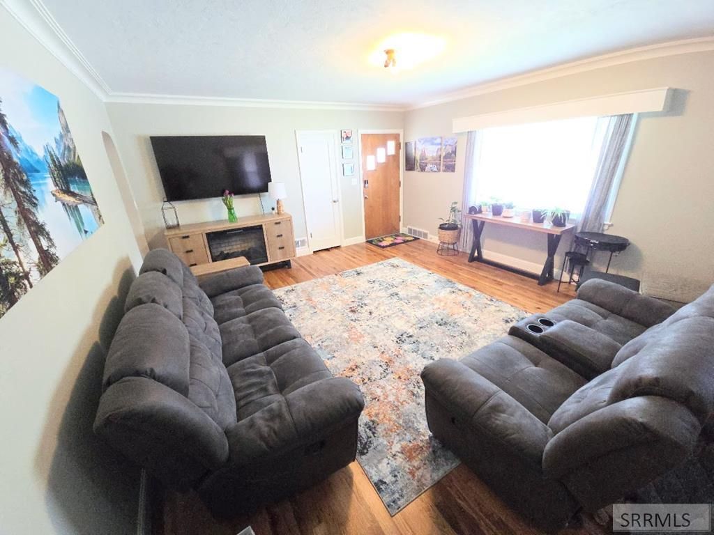 Image 6 of property listing at 311 Gladstone Street, Idaho Falls, ID 83401