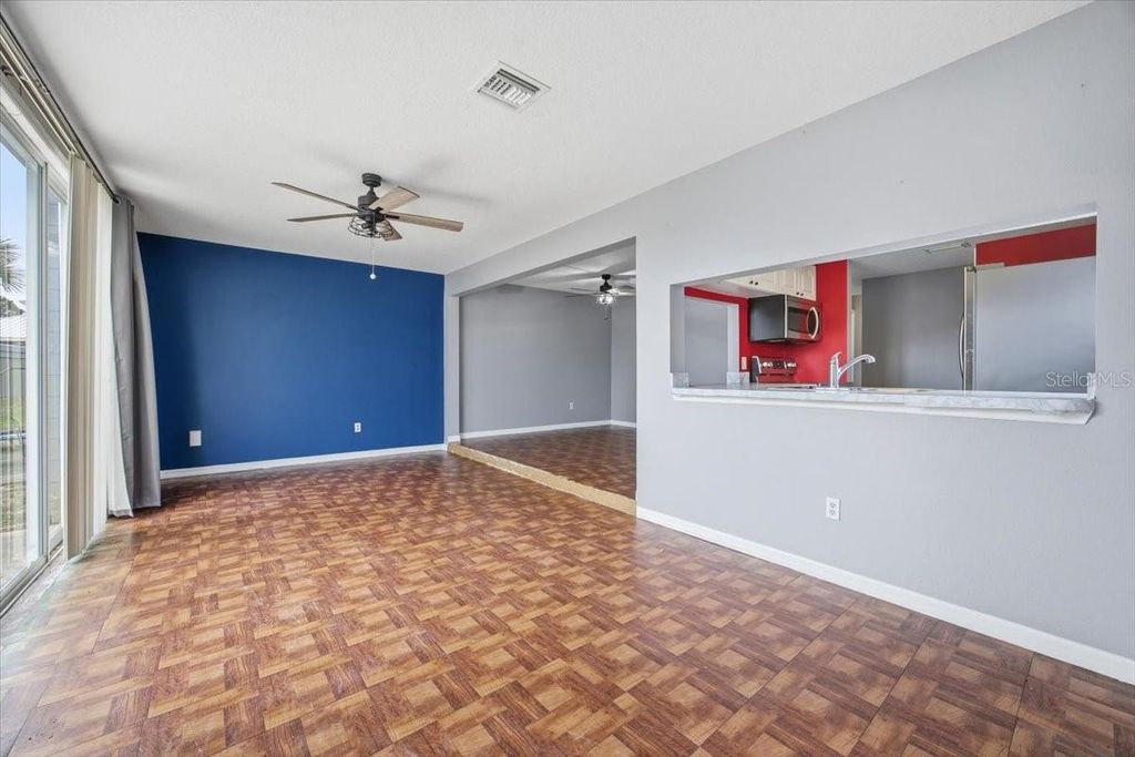 Image 17 of property listing at 135 ORCHID DRIVE, Davenport, FL 33897