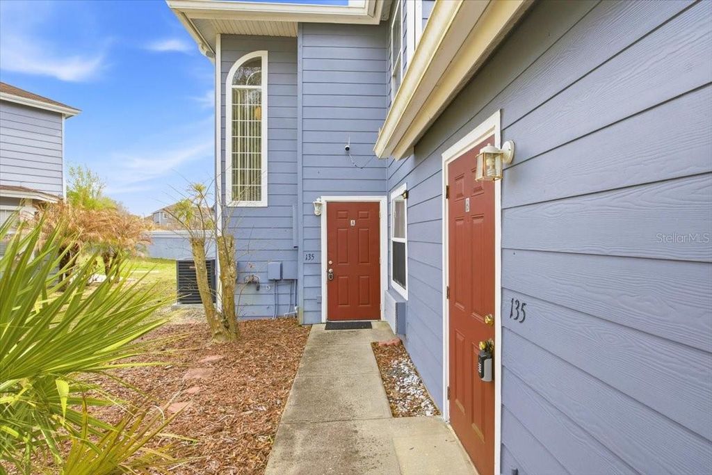 Image 3 of property listing at 135 ORCHID DRIVE, Davenport, FL 33897