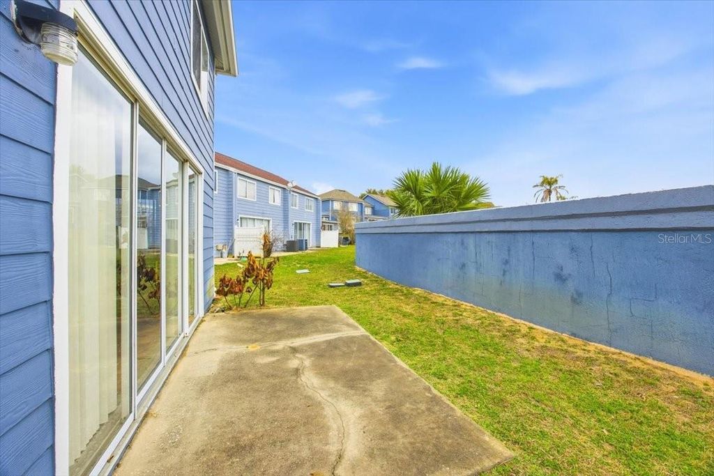 Image 33 of property listing at 135 ORCHID DRIVE, Davenport, FL 33897