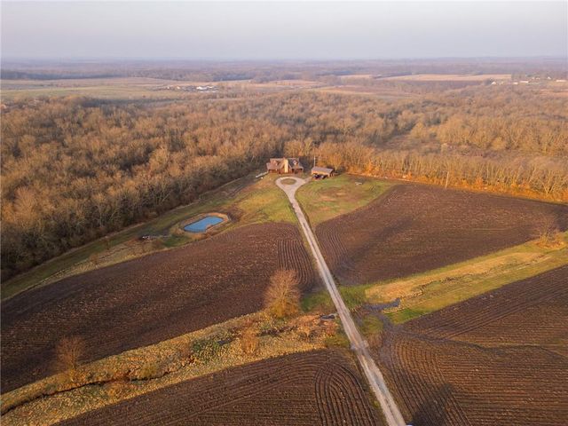 684 NW 832P Road, Blairstown, MO 64726