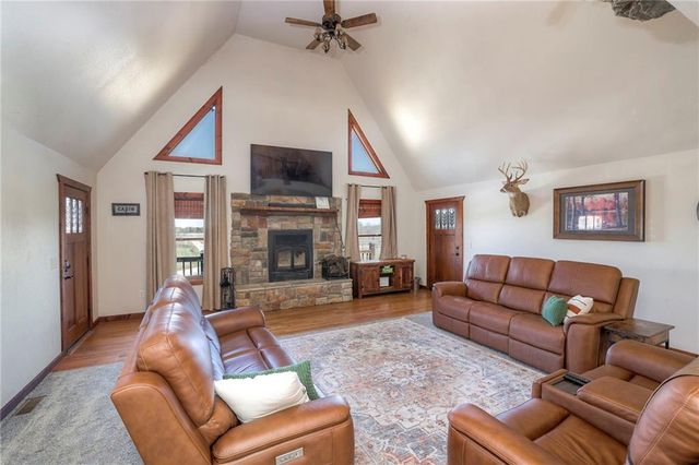 684 NW 832P Road, Blairstown, MO 64726