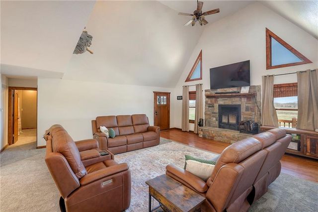 684 NW 832P Road, Blairstown, MO 64726