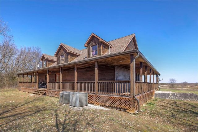 684 NW 832P Road, Blairstown, MO 64726