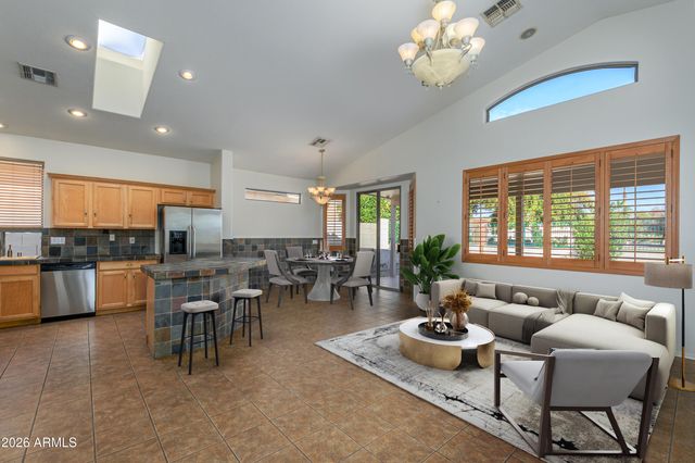 17610 W HAYDEN Drive, Surprise, AZ 85374