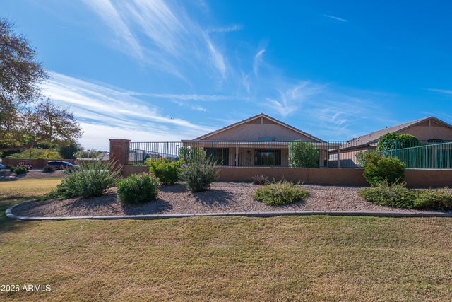 17610 W HAYDEN Drive, Surprise, AZ 85374