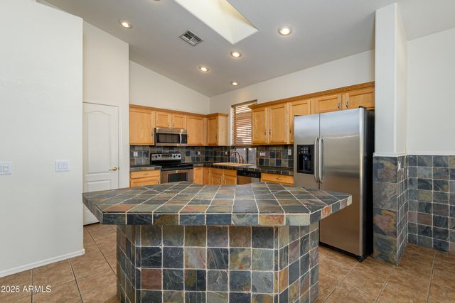 17610 W HAYDEN Drive, Surprise, AZ 85374