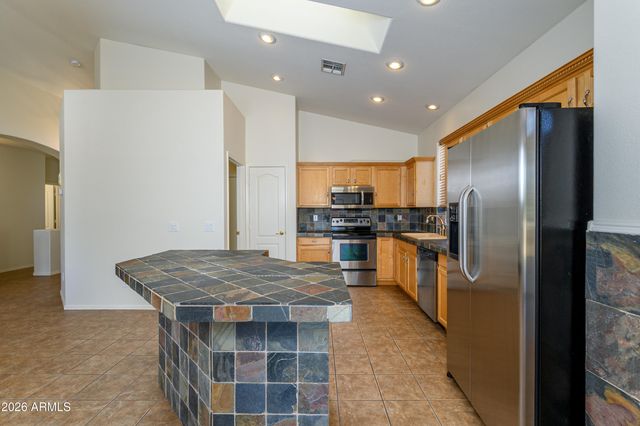 17610 W HAYDEN Drive, Surprise, AZ 85374