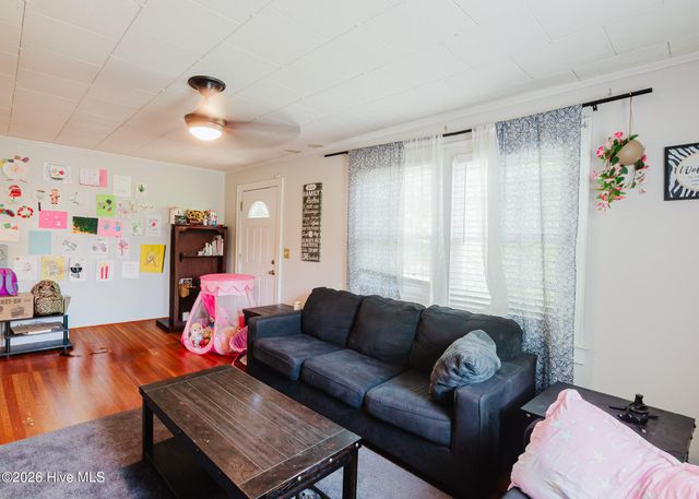 303 Myrtle Avenue, Hamlet, NC 28345
