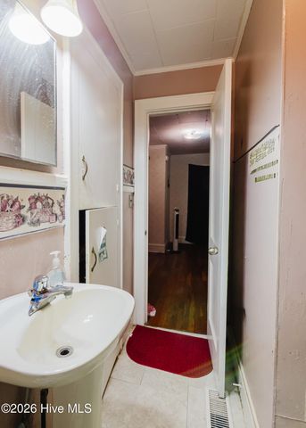303 Myrtle Avenue, Hamlet, NC 28345