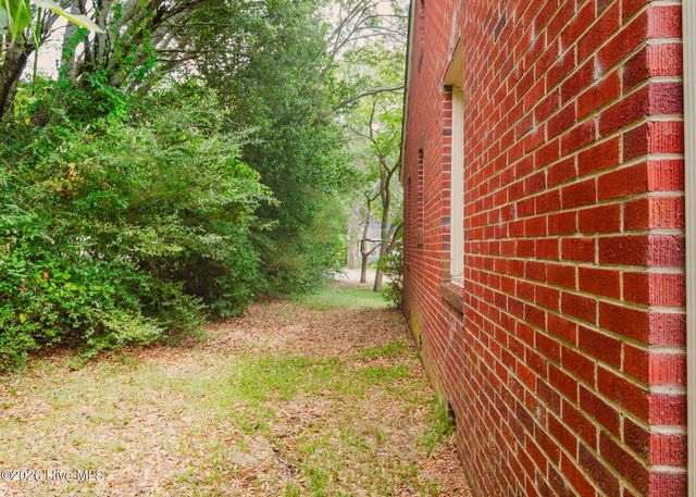 303 Myrtle Avenue, Hamlet, NC 28345