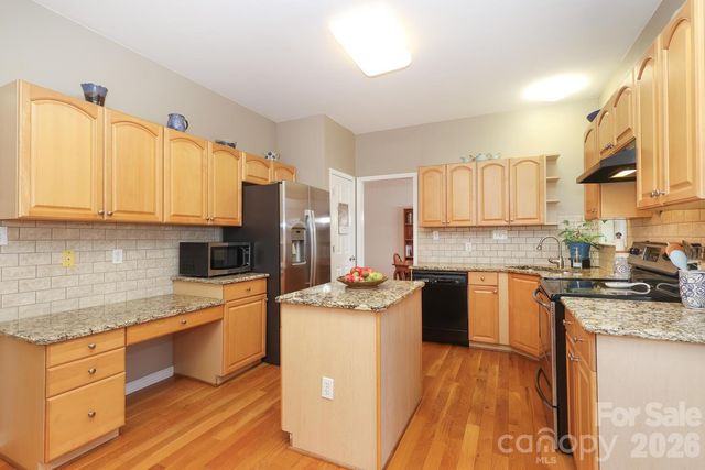 2601 Rustic Ridge Court, Charlotte, NC 28270