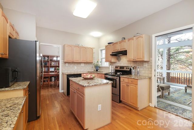 2601 Rustic Ridge Court, Charlotte, NC 28270