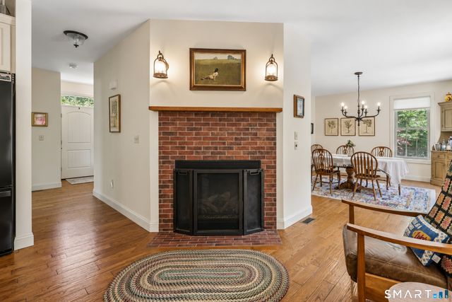 29 Green Valley Lakes Road, East Lyme, CT 06333
