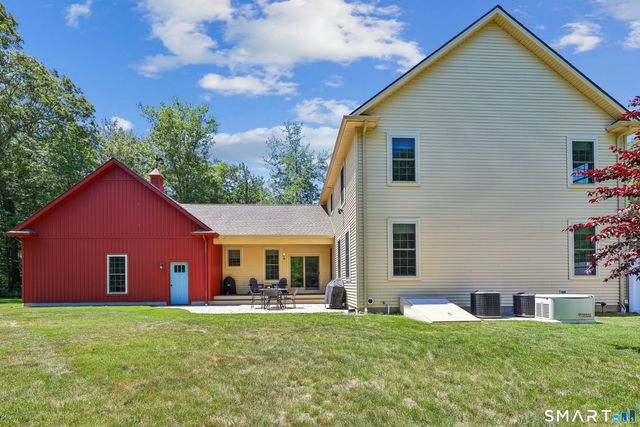 29 Green Valley Lakes Road, East Lyme, CT 06333