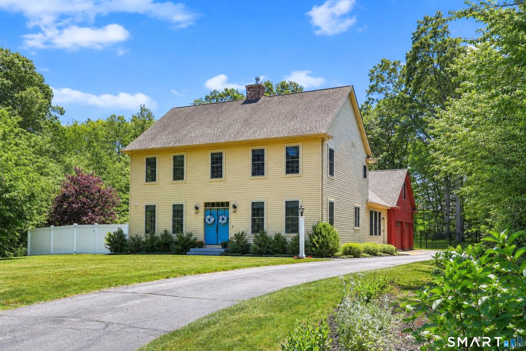 29 Green Valley Lakes Road, East Lyme, CT 06333