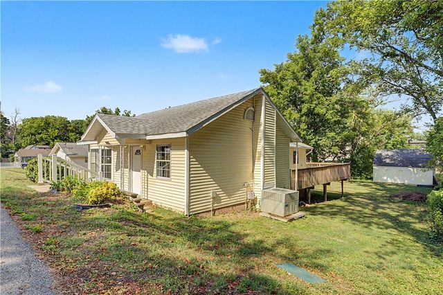 276 N A Street, Centerton, AR 72719