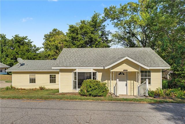 276 N A Street, Centerton, AR 72719