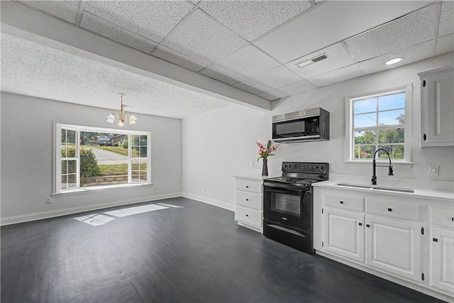 276 N A Street, Centerton, AR 72719